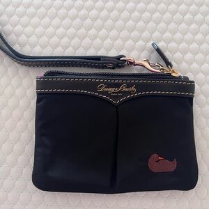 NW/OT Dooney & Bourke Adorable Black Wristlet